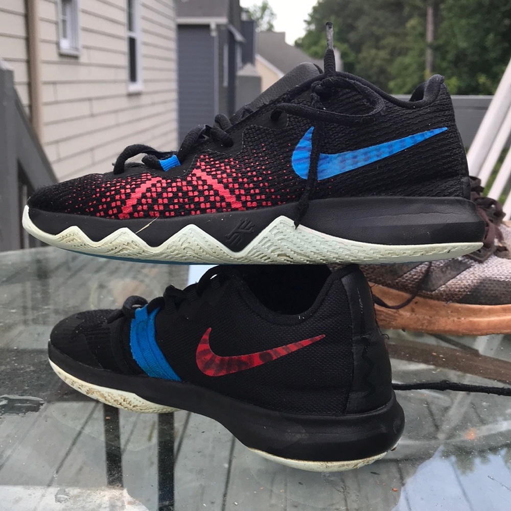 Kyrie 1 flytraps